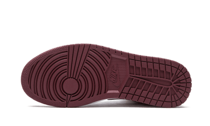 air-jordan-1-mid-se-black-dark-beetroot-socksforsport