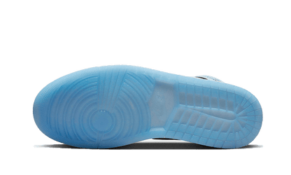air-jordan-1-mid-se-ice-blue-black-socksforsport