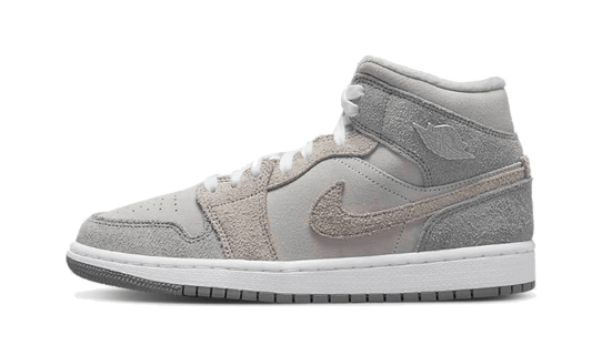 air-jordan-1-mid-se-particle-grey-socksforsport