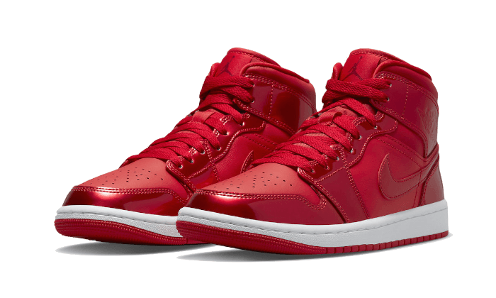 air-jordan-1-mid-se-pomegranate-socksforsport