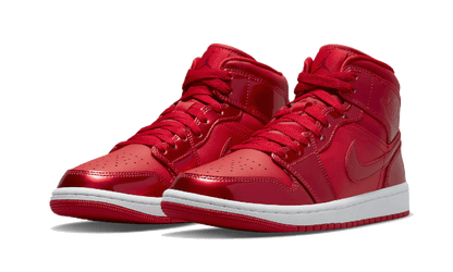 air-jordan-1-mid-se-pomegranate-socksforsport