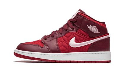 air-jordan-1-mid-se-red-quilt-socksforsport