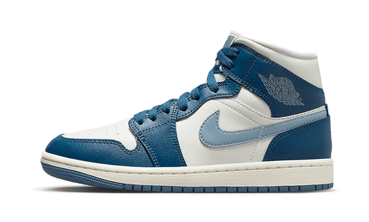 air-jordan-1-mid-sky-j-french-blue-socksforsport