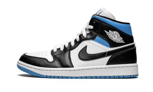 air-jordan-1-mid-university-black-white-socksforsport