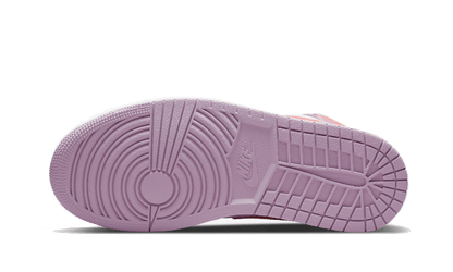 air-jordan-1-mid-valentines-day-2022-socksforsport
