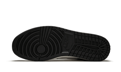 air-jordan-1-retro-high-black-gym-red-socksforsport