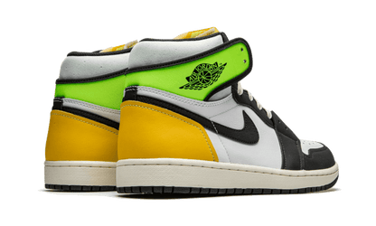 air-jordan-1-retro-high-og-volt-gold-socksforsport