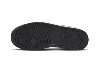 air-jordan-1-retro-low-og-ex-coconut-milk-socksforsport