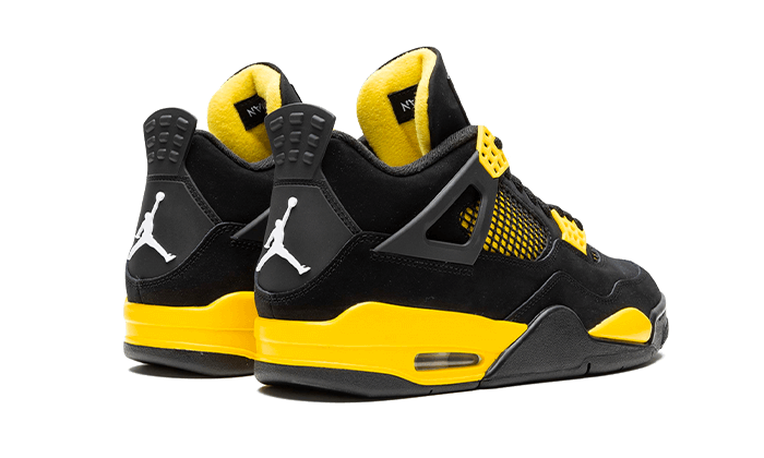 air-jordan-4-retro-thunder-2023-socksforsport