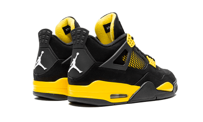 air-jordan-4-retro-thunder-2023-socksforsport