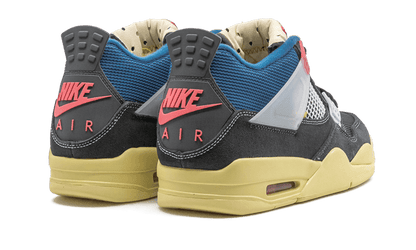 air-jordan-4-retro-union-off-noir-socksforsport