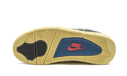 air-jordan-4-retro-union-off-noir-socksforsport