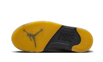 air-jordan-5-retro-a-ma-manire-diffused-blue-socksforsport