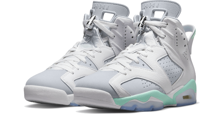 air-jordan-6-retro-mint-foam-socksforsport