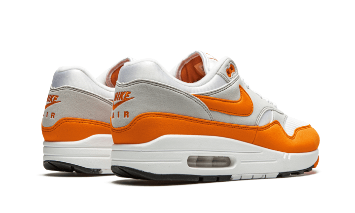 air-max-1-anniversary-orange-2020-socksforsport