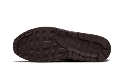 air-max-1-patta-rush-maroon-socksforsport