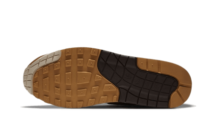 air-max-1-snkrs-day-brown-socksforsport