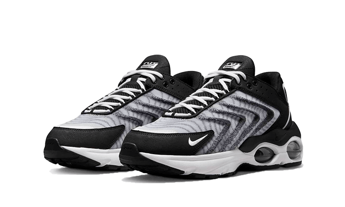 air-max-tw-black-white-socksforsport