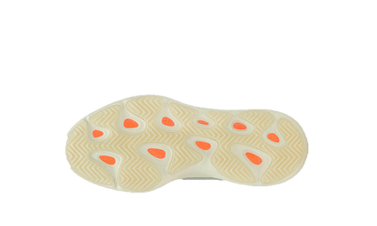 yeezy-700-v3-fade-salt-socksforsport