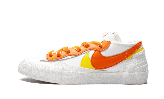blazer-low-sacai-white-magma-orange-socksforsport