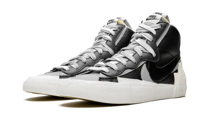 blazer-mid-sacai-black-grey-socksforsport