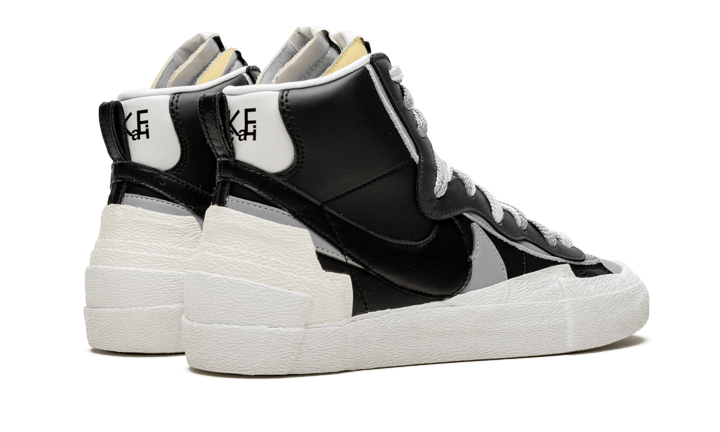 blazer-mid-sacai-black-grey-socksforsport