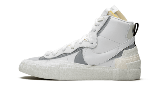 blazer-mid-sacai-white-grey-socksforsport