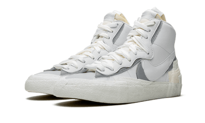 blazer-mid-sacai-white-grey-socksforsport