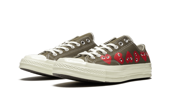 chuck-taylor-all-star-70s-ox-comme-des-garons-play-multi-heart-green-socksforsport