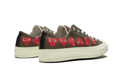 chuck-taylor-all-star-70s-ox-comme-des-garons-play-multi-heart-green-socksforsport