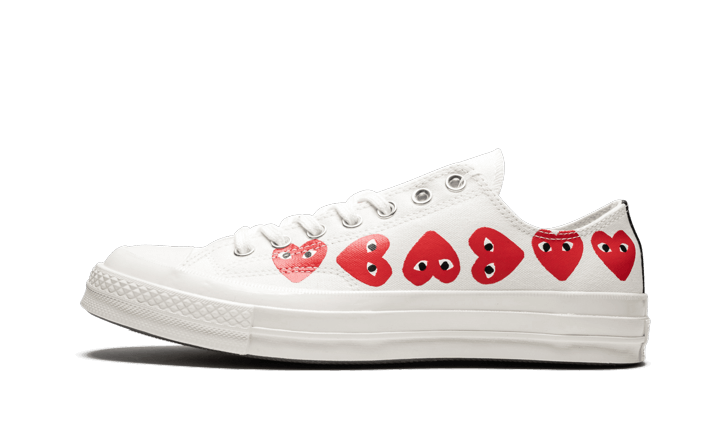chuck-taylor-all-star-70s-ox-comme-des-garons-play-multi-heart-white-socksforsport