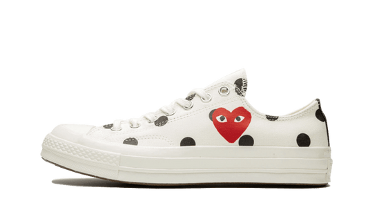 chuck-taylor-all-star-70s-ox-comme-des-garons-play-polka-dot-white-socksforsport