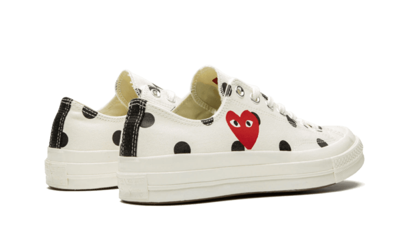 chuck-taylor-all-star-70s-ox-comme-des-garons-play-polka-dot-white-socksforsport