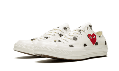 chuck-taylor-all-star-70s-ox-comme-des-garons-play-polka-dot-white-socksforsport