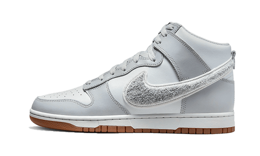 dunk-high-retro-chenille-swoosh-white-grey-socksforsport