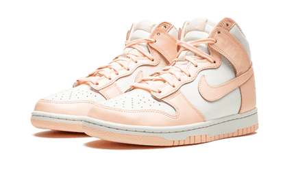 dunk-high-crimson-tint-socksforsport