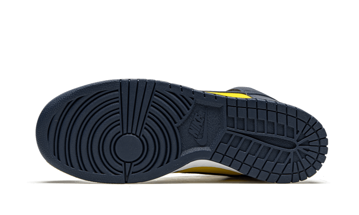 dunk-high-maize--blue-michigan-socksforsport