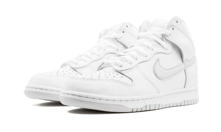 dunk-high-pure-platinum-socksforsport