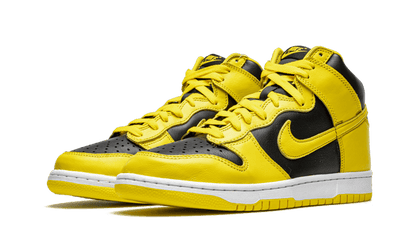 dunk-high-varsity-maize-socksforsport