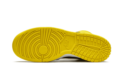 dunk-high-varsity-maize-socksforsport