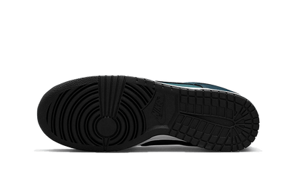 dunk-low-armory-navy-socksforsport