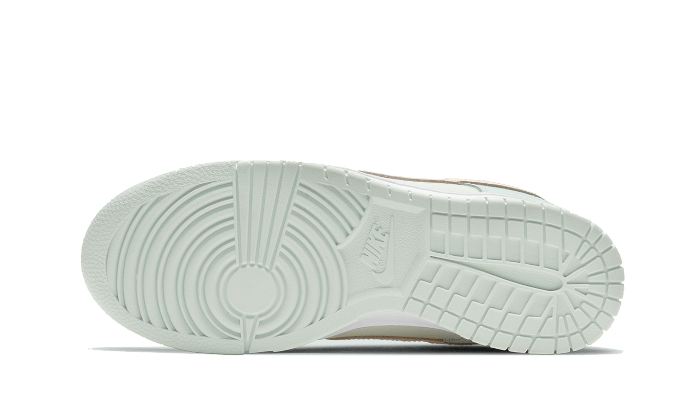dunk-low-barely-green-socksforsport