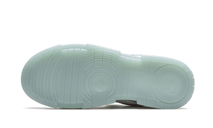 dunk-low-disrupt-photon-dust-socksforsport