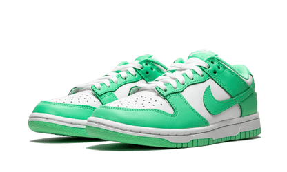 dunk-low-green-glow-socksforsport