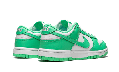 dunk-low-green-glow-socksforsport