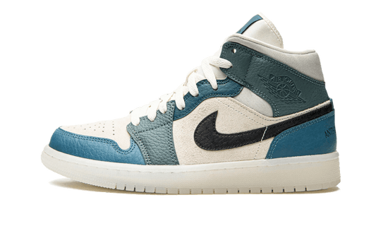 air-jordan-1-mid-anti-gravity-machines-socksforsport