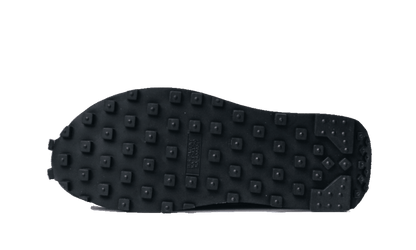 ld-waffle-sacai-triple-black-socksforsport