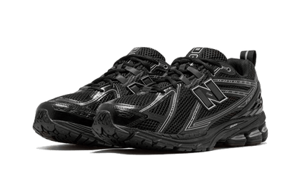 1906r-black-grey-socksforsport
