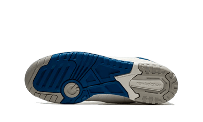 550-white-blue-groove-socksforsport