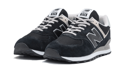 574-black-white-2022-socksforsport